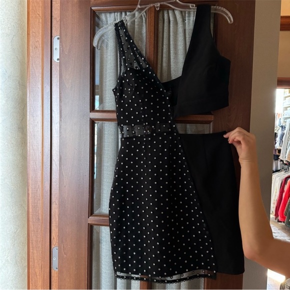 h:ours Laeticia Mini Dress in Silver Dots - size S - Picture 3 of 4